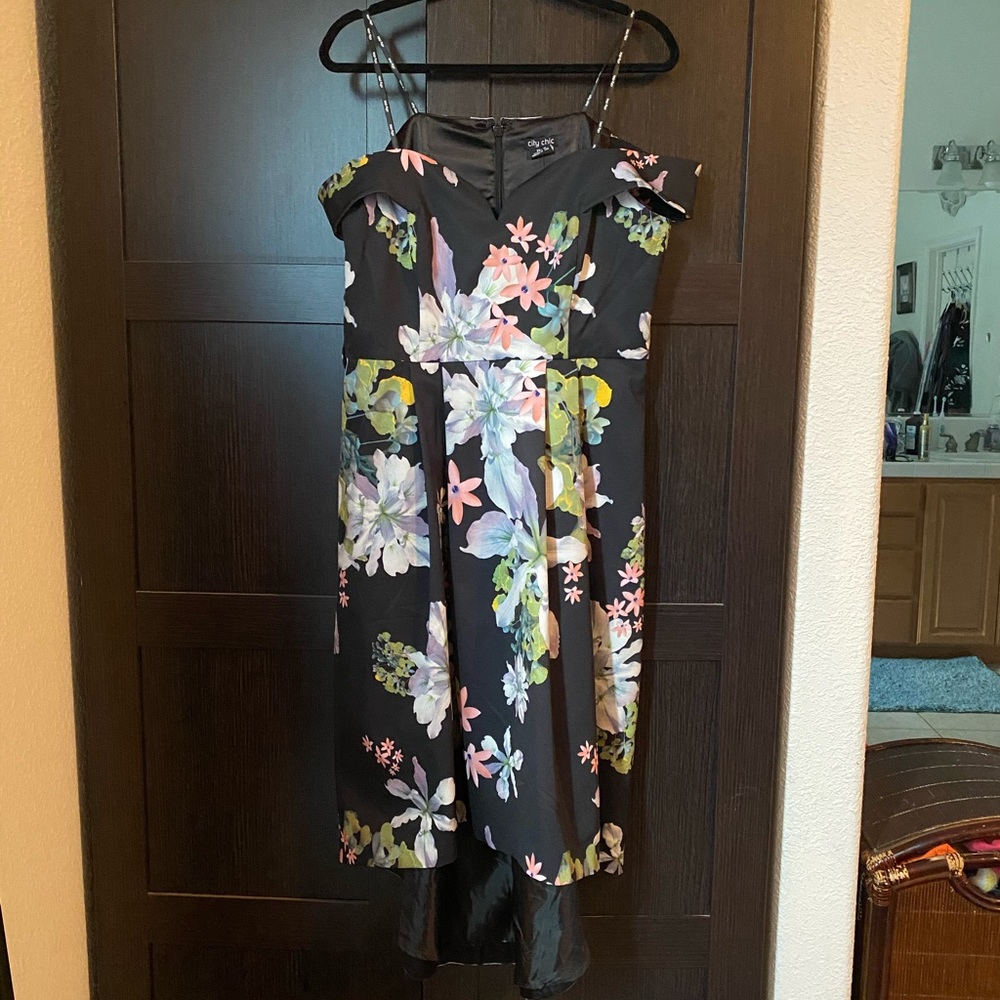 NWT City chic spring hi low dress - Picture 4 of 7